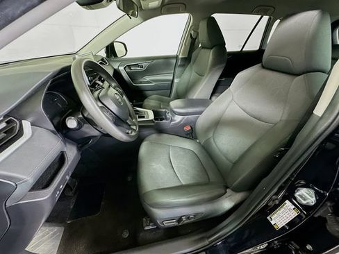 Certified 2025 Toyota RAV4 XLE AWD/4WD image 12