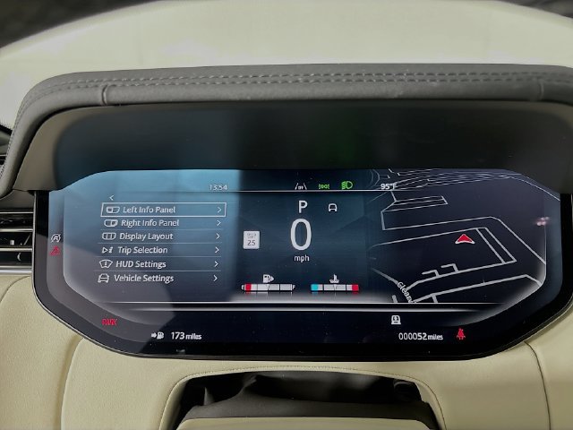 New 2026 Land Rover Range Rover SE AWD/4WD image 13