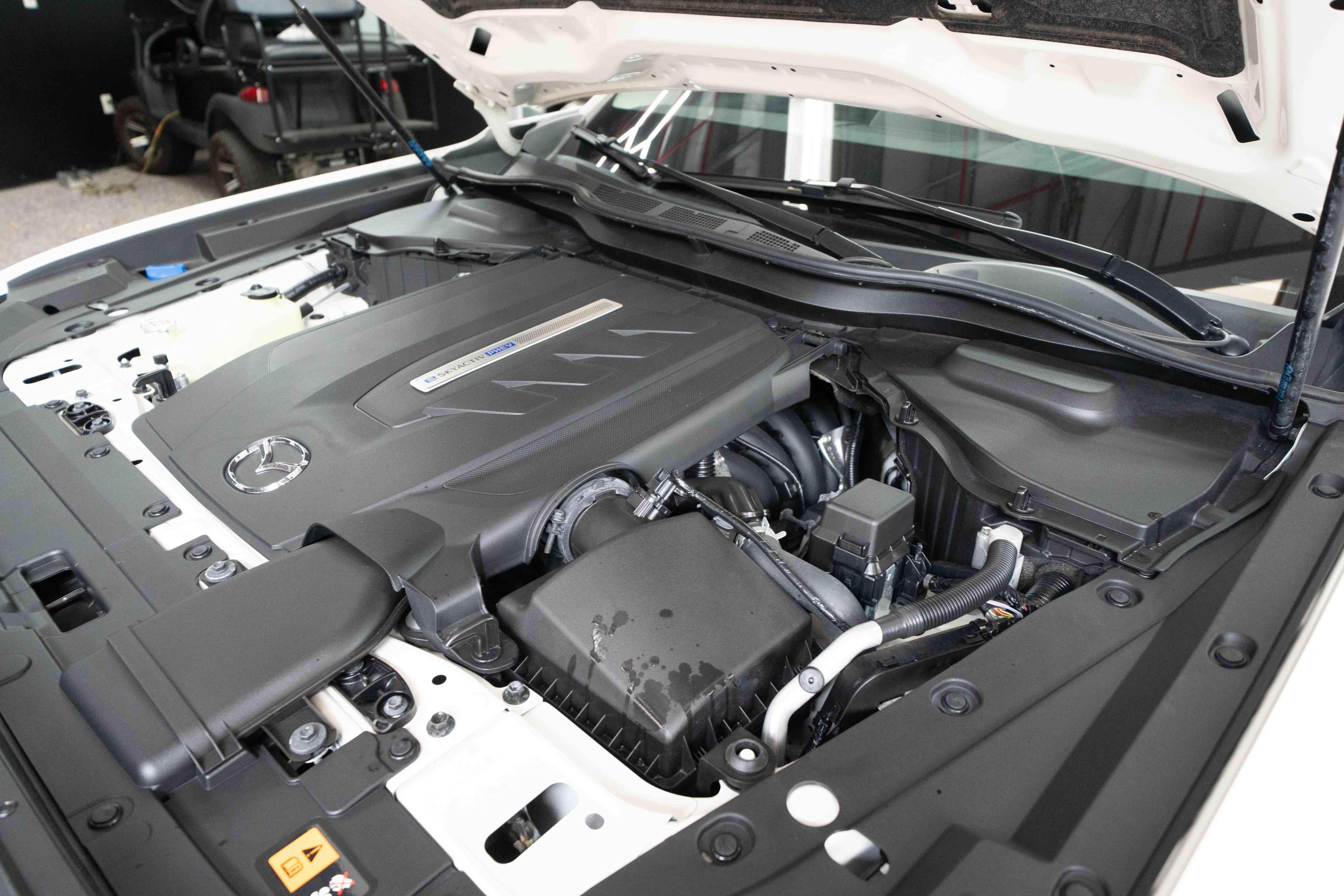 Used 2024 MAZDA CX-90 Plug-In Hybrid w/ Preferred AWD/4WD image 34