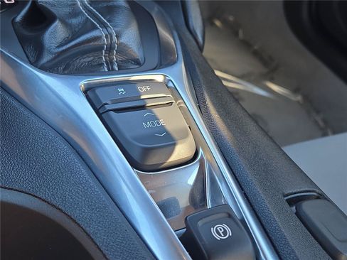 Used 2023 Chevrolet Camaro LT RWD image 9