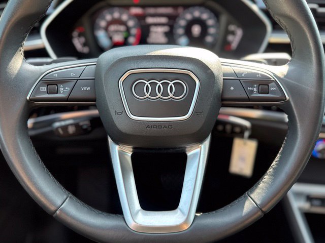 Used 2025 Audi Q3 2.0T Premium AWD/4WD image 17