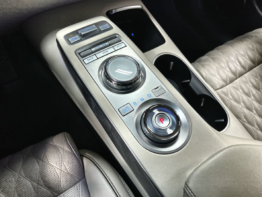 Used 2024 Genesis GV70 3.5T Sport w/ Sport Advanced Package AWD/4WD image 38