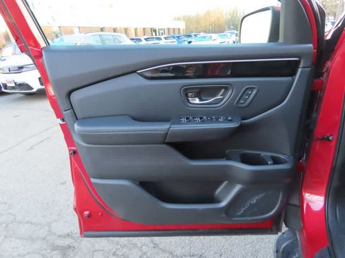 Certified 2023 Honda Pilot EX-L image 17