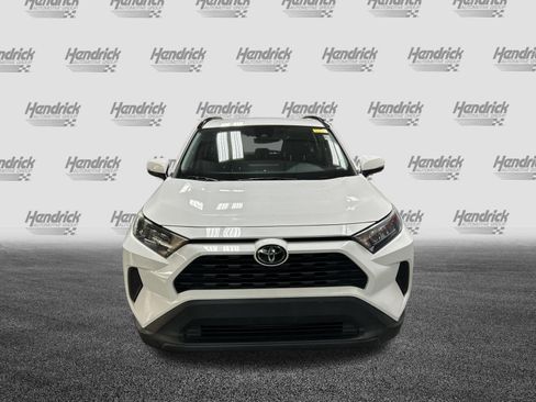 Used 2021 Toyota RAV4 LE AWD/4WD image 3