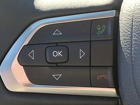 Used 2024 Jeep Compass Trailhawk w/ Trailhawk Convenience Group image 21