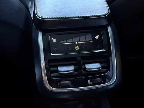 Used 2020 Volvo XC90 T6 Inscription w/ Protection Package image 25