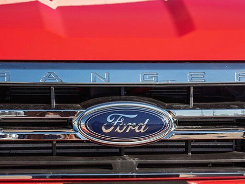 Used 2023 Ford Ranger Lariat w/ Technology Package image 18