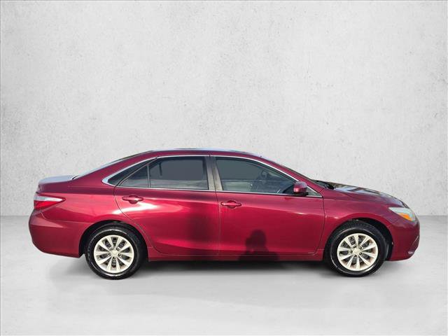 Used 2016 Toyota Camry LE FWD image 4