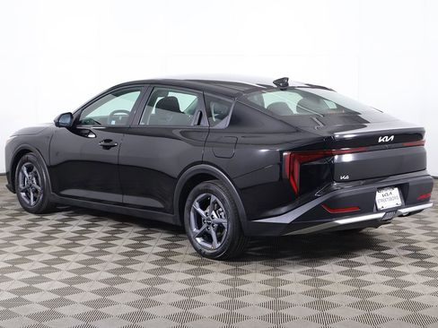 Used 2025 Kia K4 FWD image 8