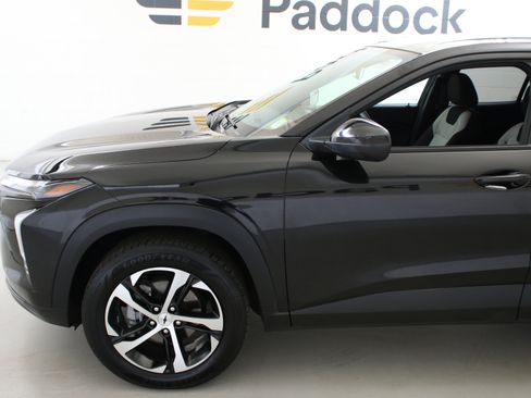 Used 2024 Chevrolet Trax RS w/ Driver Confidence Package image 5