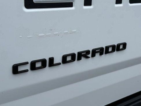 Used 2022 Chevrolet Colorado ZR2 image 24