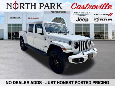 Used 2022 Jeep Gladiator Overland AWD/4WD image 1