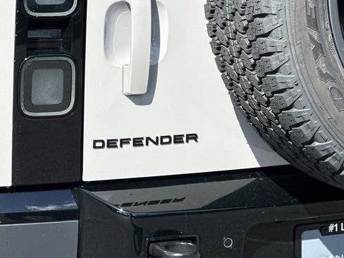 New 2026 Land Rover Defender 110 S image 20