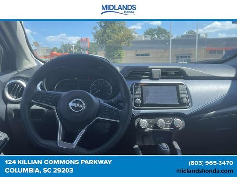 Used 2025 Nissan Versa SV FWD image 11