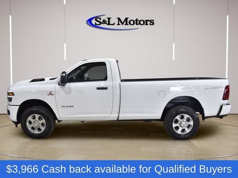 New 2026 RAM 2500 Big Horn AWD/4WD image 3