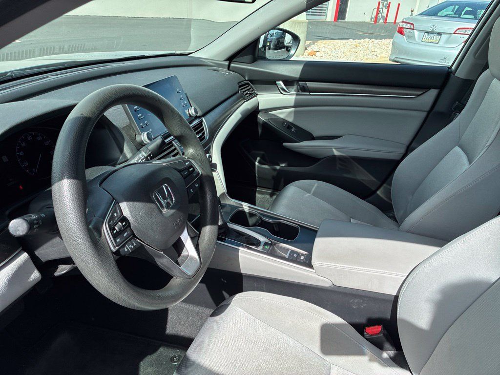 Used 2018 Honda Accord LX image 22