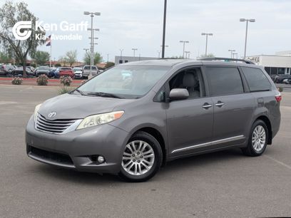 Used 2017 Toyota Sienna XLE w/ XLE Navigation Package