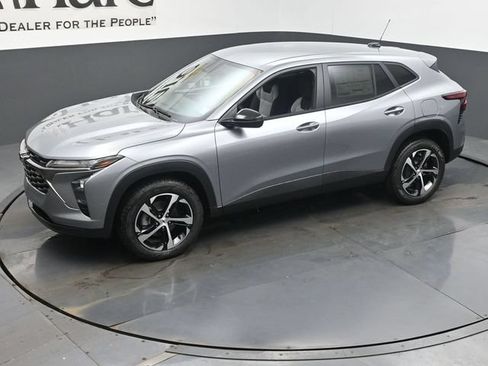 New 2026 Chevrolet Trax RS FWD image 22