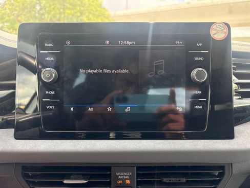 Used 2025 Volkswagen Jetta SE FWD image 24