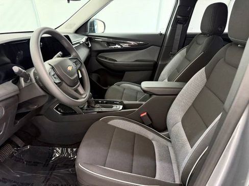 New 2026 Chevrolet TrailBlazer LS w/ LS Convenience Package AWD/4WD image 9