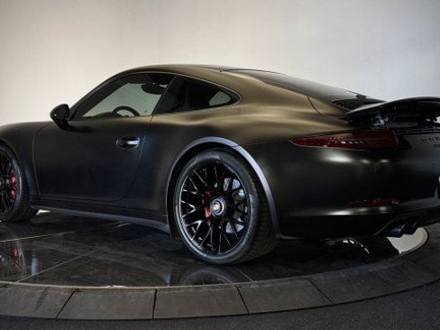 Used 2016 Porsche 911 Carrera GTS RWD image 3