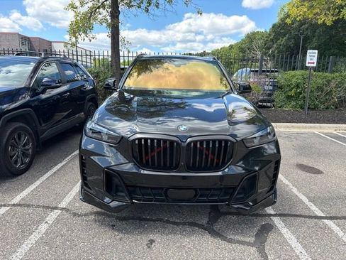 Used 2024 BMW X5 xDrive40i w/ M Sport Package AWD/4WD image 2