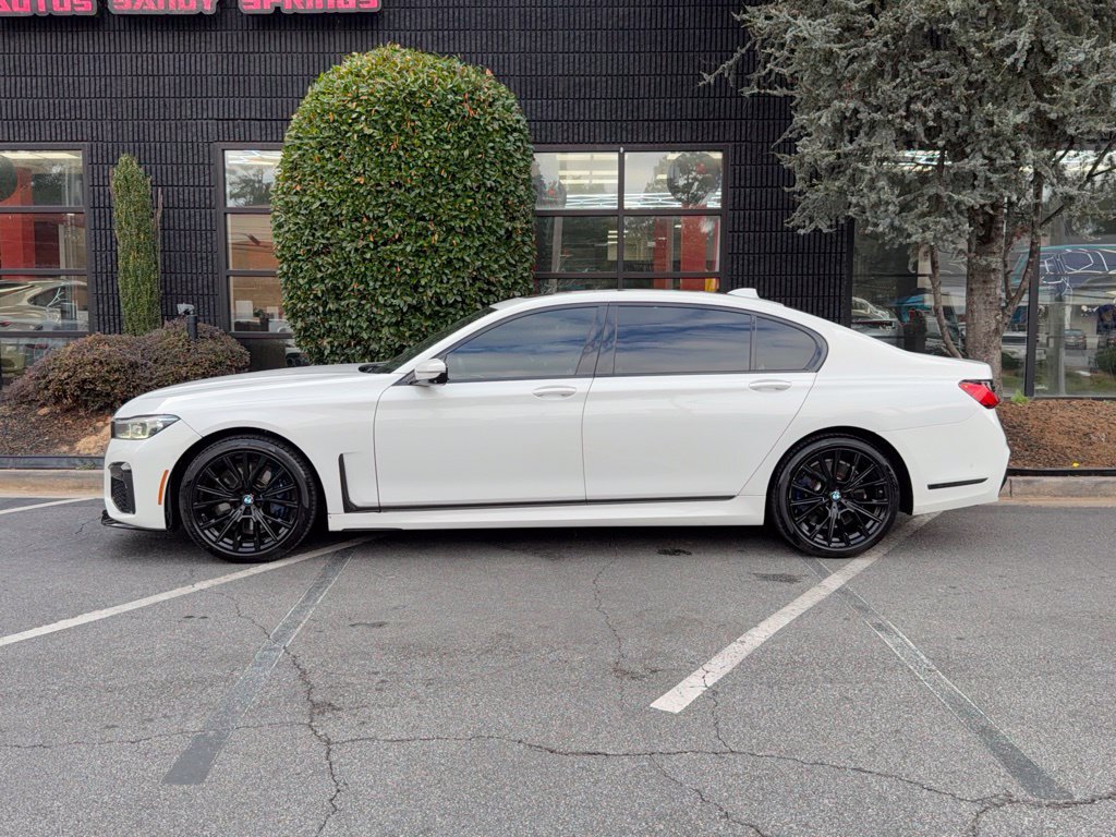 Used 2022 BMW 740i w/ M Sport Package RWD image 9