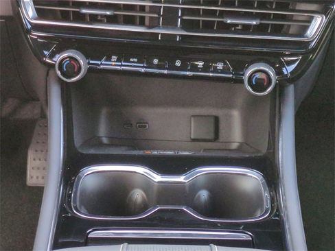 New 2026 Chevrolet Traverse High Country image 19