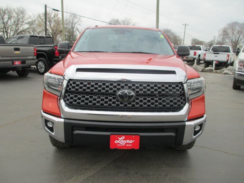 Used 2018 Toyota Tundra SR5 w/ TRD Off Road Package image 12