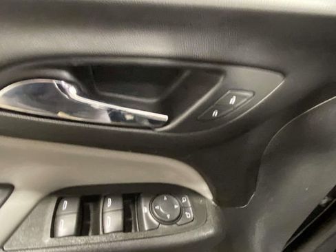 Used 2021 Chevrolet Equinox LT image 13