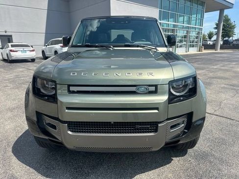 Used 2023 Land Rover Defender 110 X-Dynamic SE AWD/4WD image 8