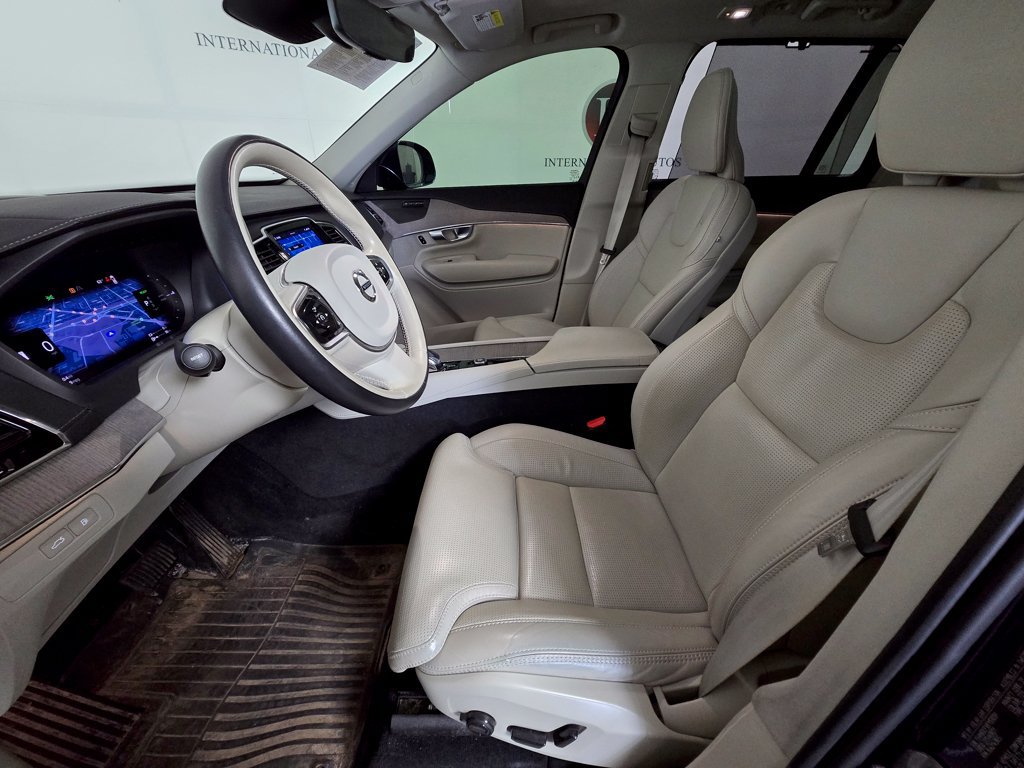 Used 2024 Volvo XC90 T8 Ultimate w/ Protection Package Premier AWD/4WD image 17