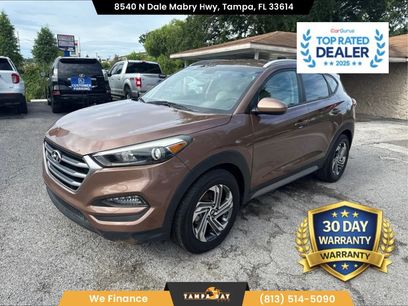 Used 2017 Hyundai Tucson SE w/ SE Popular Package 02