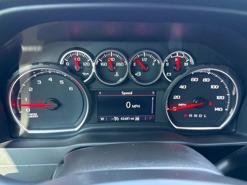 Used 2022 Chevrolet Silverado 1500 LT Trail Boss w/ Safety Package image 11