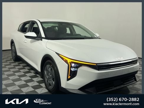 New 2026 Kia K4 LX FWD image 1