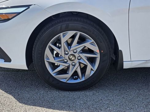 New 2026 Hyundai Elantra Blue image 12