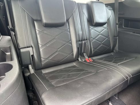 Used 2024 Volkswagen Atlas SE FWD image 9