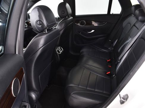 Used 2018 Mercedes-Benz GLC 300 4MATIC image 16