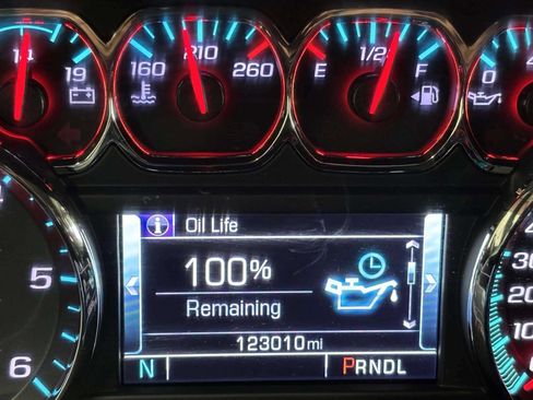 Used 2020 Chevrolet Tahoe 4WD w/ Remote Keyless Entry Package image 30