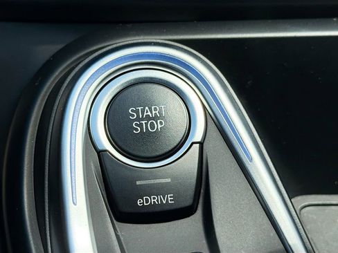 Used 2015 BMW i8 image 32