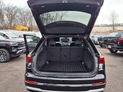 Used 2020 Audi Q3 2.0T Premium image 7