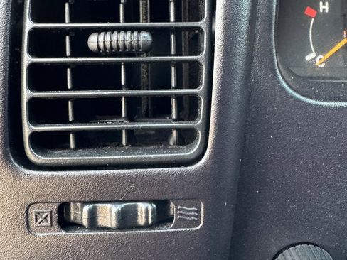 Used 2000 Toyota Tacoma 2WD Xtracab image 99