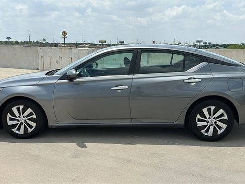 Used 2020 Nissan Altima 2.5 S FWD image 9