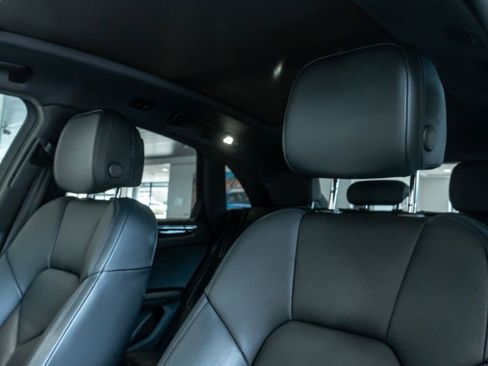 Certified 2026 Porsche Macan AWD/4WD image 16