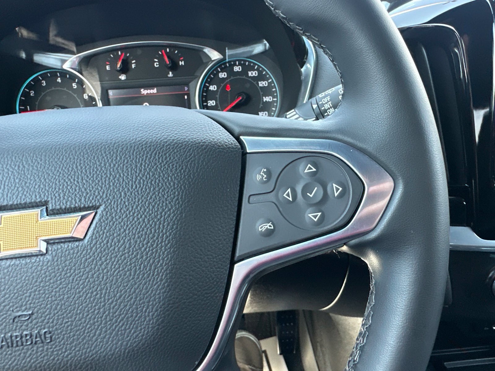 Used 2023 Chevrolet Traverse LT AWD/4WD image 53