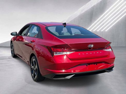 Certified 2023 Hyundai Elantra SEL w/ Convenience Package FWD image 5
