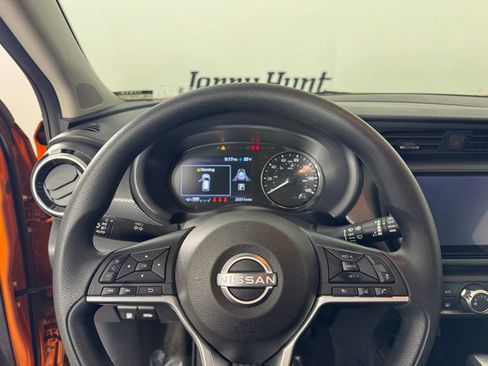 Used 2023 Nissan Kicks SV image 20