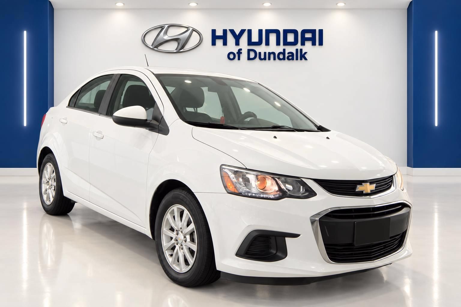 Used 2019 Chevrolet Sonic LT FWD image 3