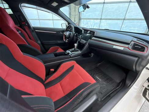 Used 2019 Honda Civic Type R image 16