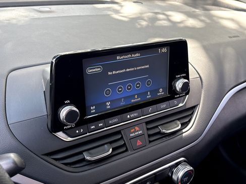 Used 2023 Nissan Altima 2.5 S image 5